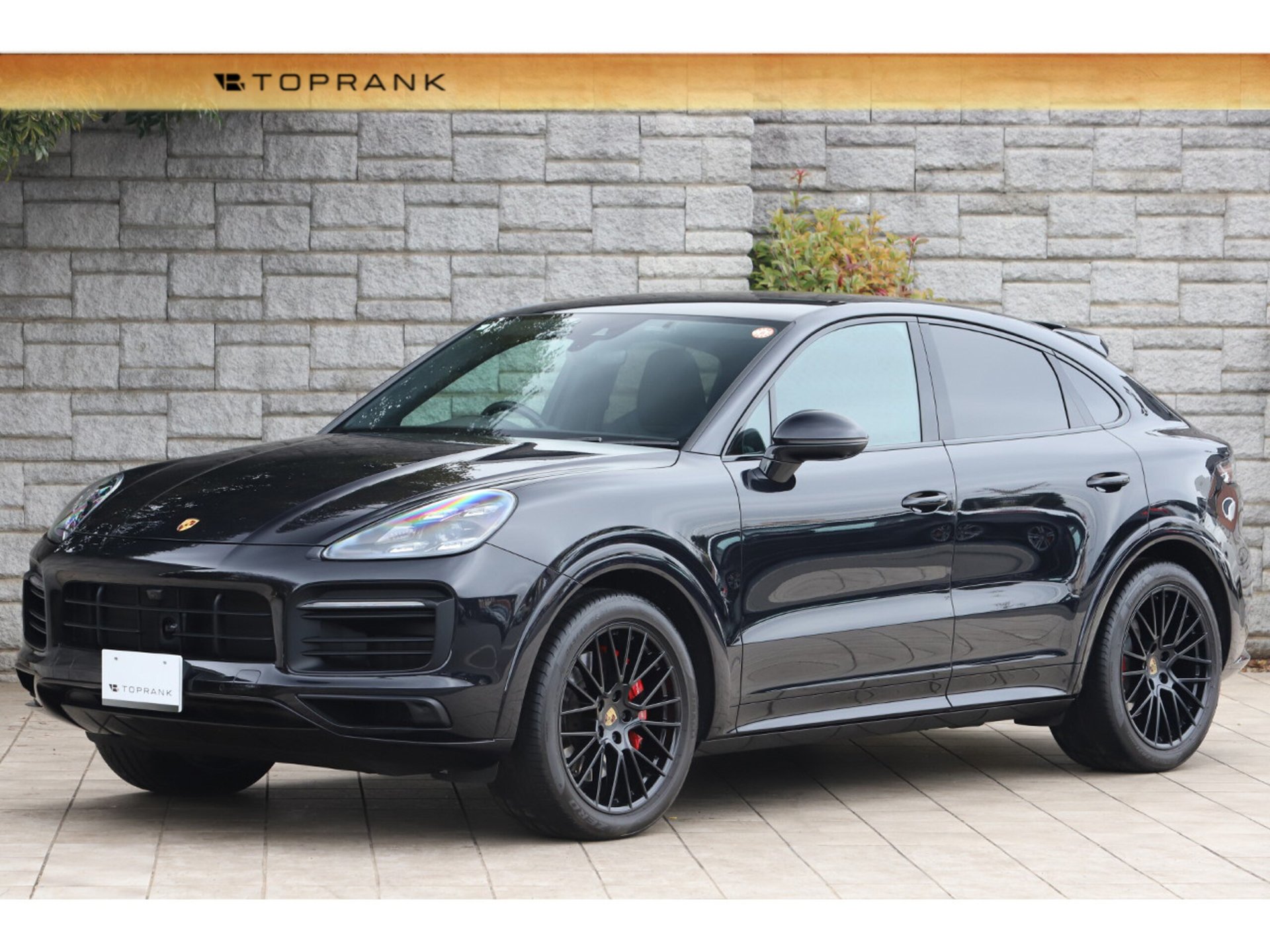PORSCHE CAYENNE COUPE - View 1