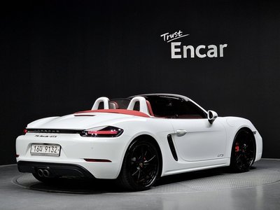 صورة 4 لـ 2019 Porsche 718