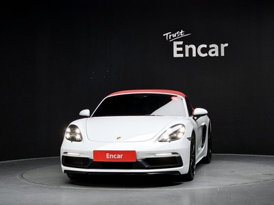 صورة 2 لـ 2019 Porsche 718