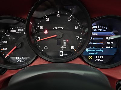 صورة 8 لـ 2019 Porsche 718
