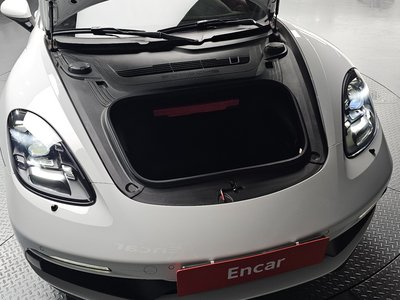 صورة 7 لـ 2019 Porsche 718
