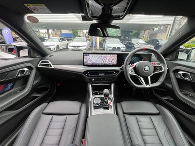 2025 BMW M2 COUPE photo 3