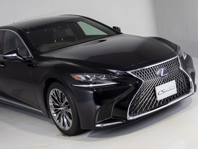 LEXUS LS - 4