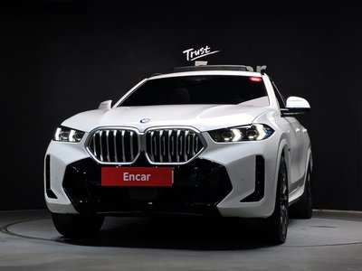 صورة 2 لـ 2023 BMW X6