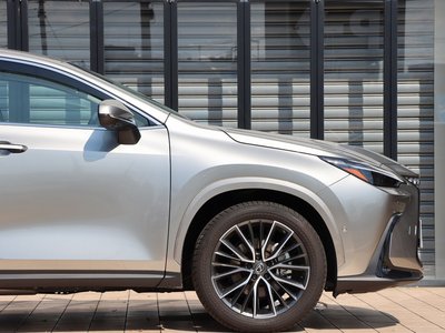 LEXUS NX - 8