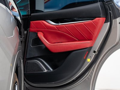 صورة مصغرة 31 لـ 2021 Maserati LEVANTE
