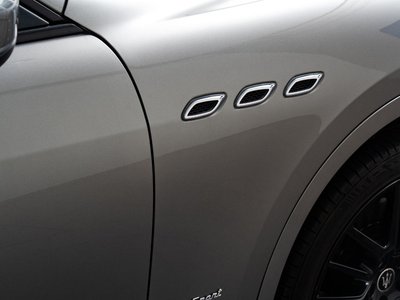 صورة مصغرة 24 لـ 2021 Maserati LEVANTE