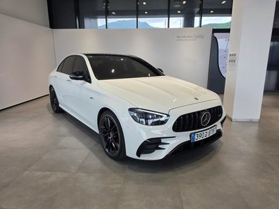MERCEDES-BENZ E-CLASS - 2