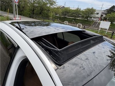 MERCEDES-BENZ E-CLASS - 10