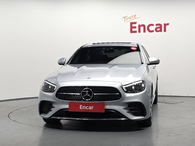 MERCEDES-BENZ E-CLASS - 2