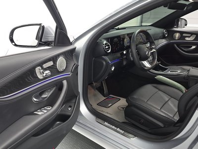 MERCEDES-BENZ E-CLASS - 10