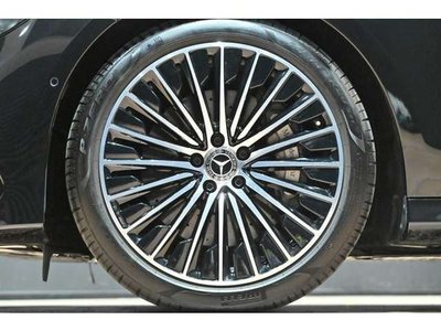 MERCEDES-BENZ E-CLASS - 4