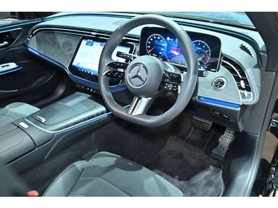 MERCEDES-BENZ E-CLASS - 2