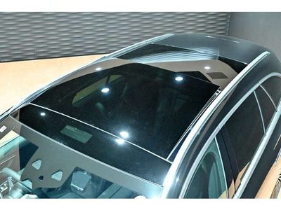 MERCEDES-BENZ E-CLASS - 3