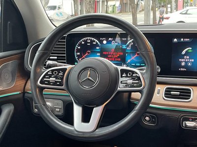 MERCEDES-BENZ GLE - 7