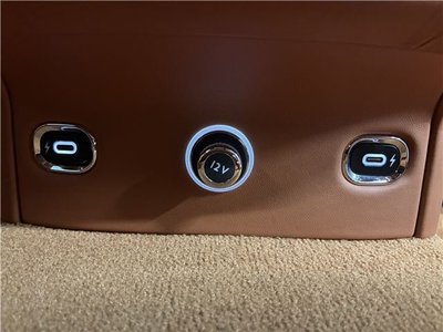 2021 Bentley BENTAYGA thumbnail 33