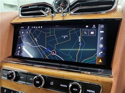 صورة 10 لـ 2021 Bentley BENTAYGA