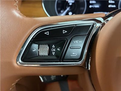 2021 Bentley BENTAYGA thumbnail 13