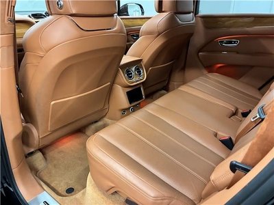 2021 Bentley BENTAYGA thumbnail 45
