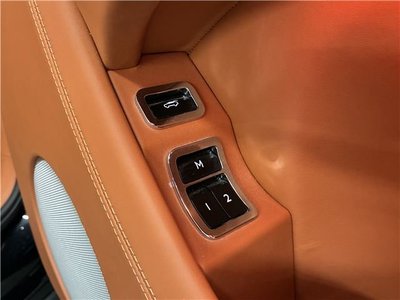 2021 Bentley BENTAYGA thumbnail 23