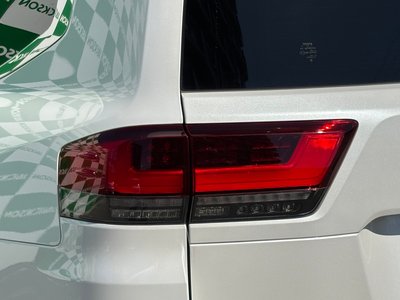 2023 Toyota LAND CRUISER 300 缩略图 28