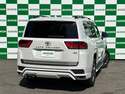 2023 Toyota LAND CRUISER 300 — фото 6