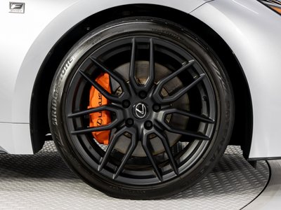 صورة مصغرة 27 لـ 2023 Lexus IS