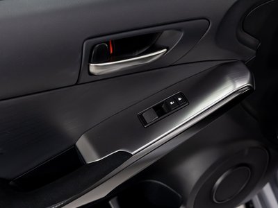 صورة مصغرة 65 لـ 2023 Lexus IS
