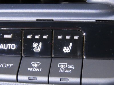 TOYOTA CROWN SPORT - 3