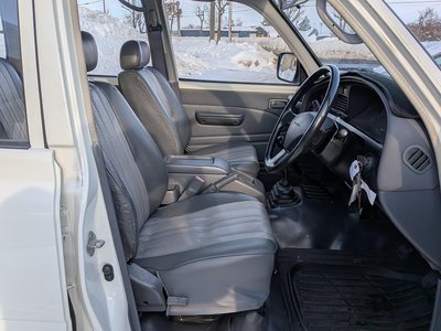 TOYOTA LAND CRUISER 80 - 6