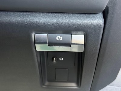 2024 LAND Rover DEFENDER 缩略图 42