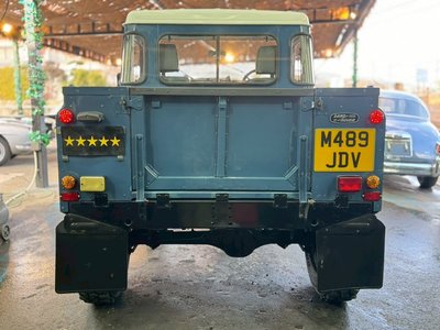 LAND ROVER DEFENDER - 9