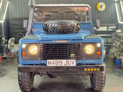LAND ROVER DEFENDER - 3
