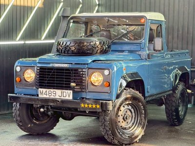 LAND ROVER DEFENDER - 1