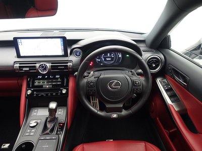 صورة 6 لـ 2021 Lexus IS
