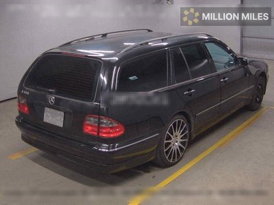 MERCEDES-BENZ E-CLASS - 5