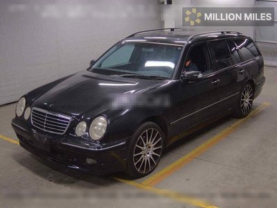 MERCEDES-BENZ E-CLASS - 4