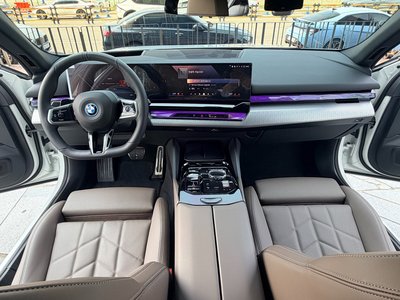 صورة 5 لـ 2025 BMW I5
