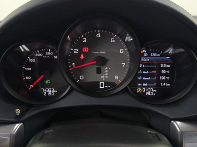 صورة 8 لـ 2017 Porsche 718