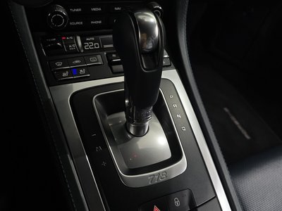 صورة 9 لـ 2017 Porsche 718