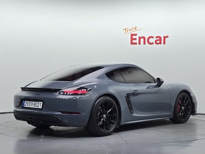 صورة 4 لـ 2017 Porsche 718
