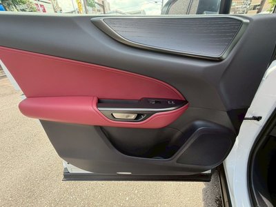 صورة مصغرة 38 لـ 2026 Lexus NX