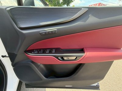 صورة مصغرة 25 لـ 2026 Lexus NX