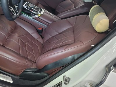 BMW 7 SERIES - 10