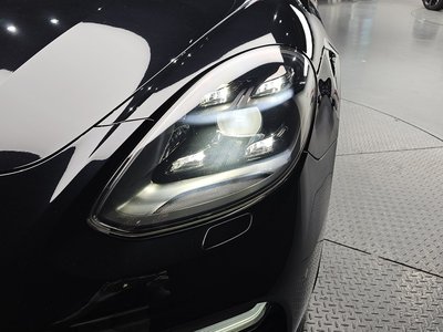 PORSCHE PANAMERA - 9