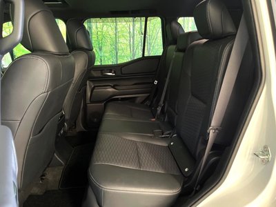 2025 Toyota LAND CRUISER 250 — миниатюра 37