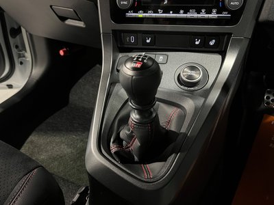 صورة مصغرة 57 لـ 2026 Toyota GR YARIS