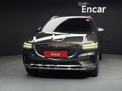 صورة 2 لـ 2023 Genesis GV70