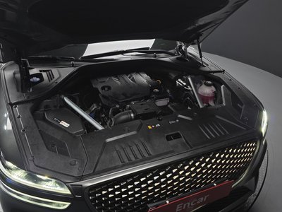 صورة 7 لـ 2023 Genesis GV70
