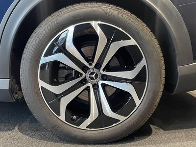 MERCEDES-BENZ E-CLASS - 4